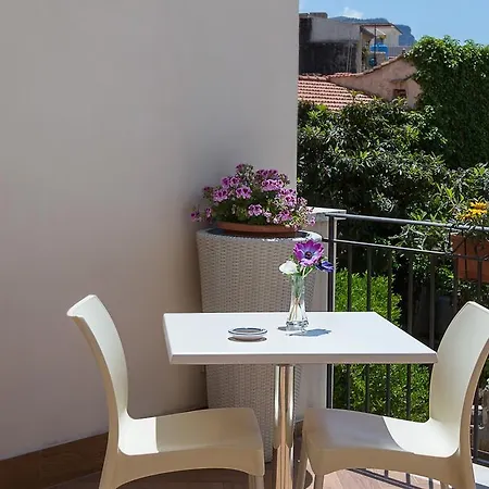 Palazzo Ducale B&B 몬레알레